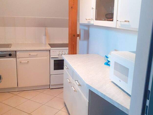 Wohnung zur Miete 522 € 6 Zimmer 87,4 m² frei ab 01.05.2026 Schneeberger Str. 28 Aue-Bad Schlema 08280