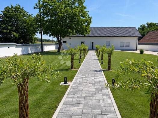 Einfamilienhaus zum Kauf 185.000 € 5 Zimmer 181 m² Pitomača Pitomača 33405