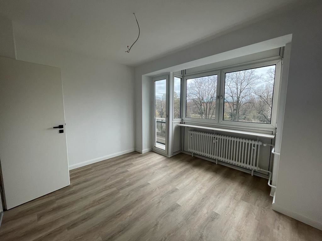 Studio zur Miete 670 € 1 Zimmer 17,6 m²<br/>Wohnfläche 3.<br/>Geschoss ab sofort<br/>Verfügbarkeit Schwanenmarkt 1A Carlstadt Düsseldorf 40213