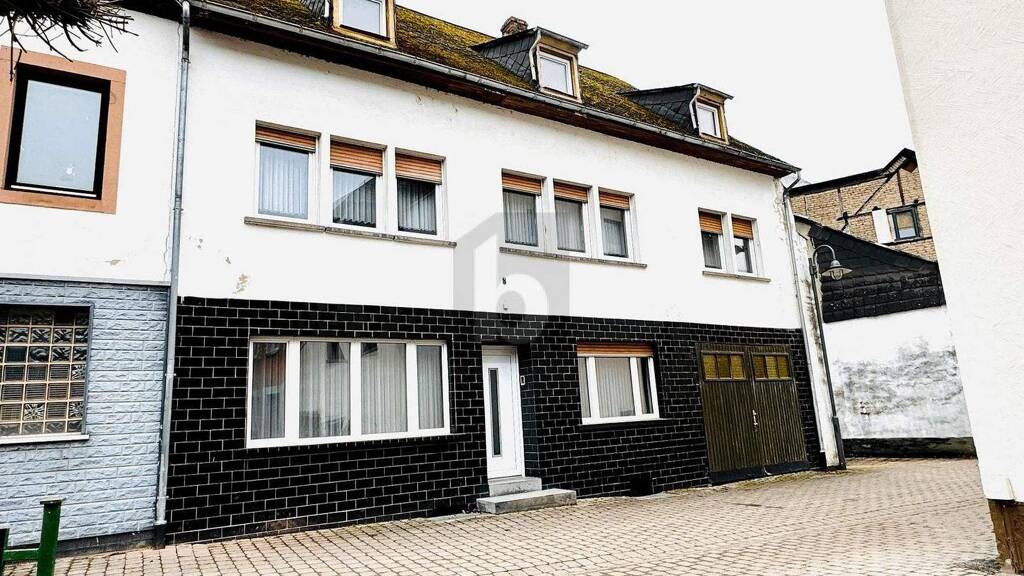 Doppelhaushälfte zum Kauf 235.000 € 8 Zimmer 190 m² 400 m² Grundstück Dhron Neumagen-Dhron 54347