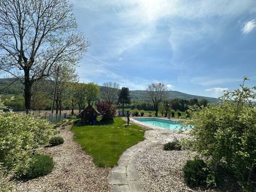Villa zur Miete 14 Zimmer 500 m² 13.552 m² Grundstück frei ab sofort Metzerlenstrasse 11 Metzerlen-Mariastein 4115
