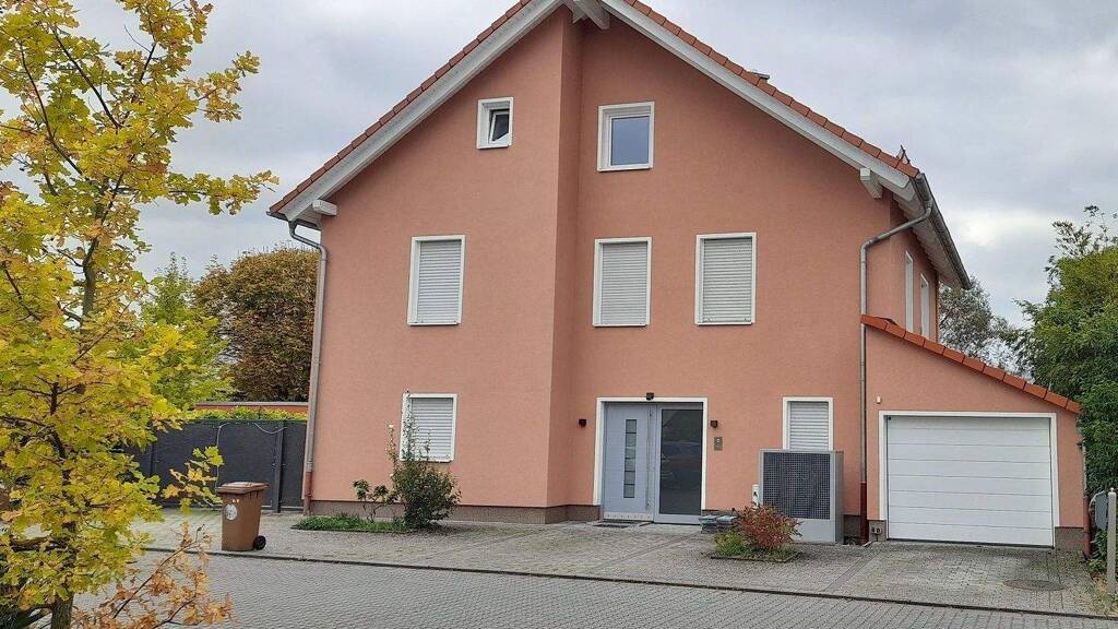 Einfamilienhaus zum Kauf 790.000 € 6 Zimmer 222 m² 496 m² Grundstück Neuenhaßlau Hasselroth 63594