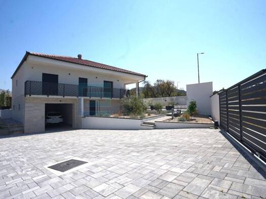 Haus zum Kauf 630.000 € 3 Zimmer 162 m² Polača