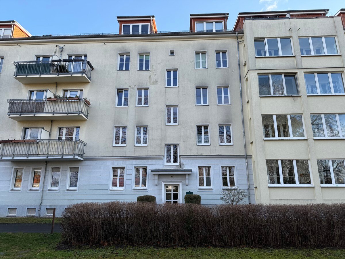 Wohnung zur Miete 337 € 1 Zimmer 33,4 m²<br/>Wohnfläche 3.<br/>Geschoss Johannisthal Berlin-Treptow 12487