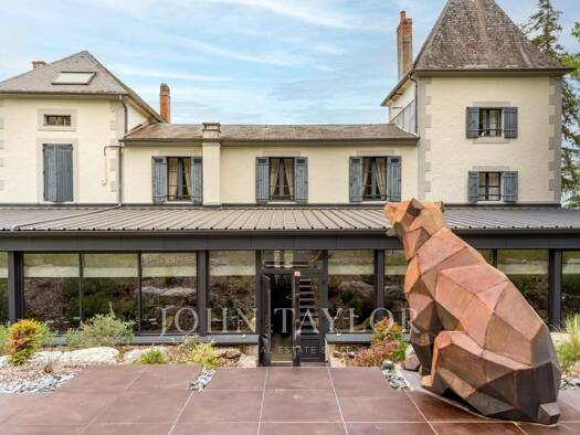 Schloss zum Kauf 2.544.000 € 12 Zimmer 833 m² 35.077 m² Grundstück Sud Boulazac Isle Manoire 24750