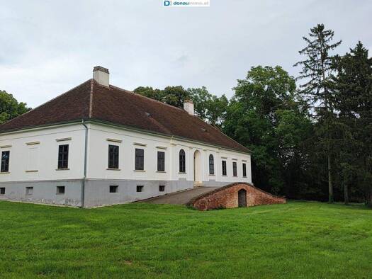 Haus zum Kauf 750.000 € 300 m² 50.000 m² Grundstück Tömörd 9738