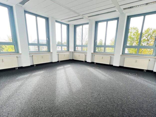 Bürofläche zur Miete 349,4 m² Bürofläche Lilienthalstr. 25-29 Hallbergmoos 85399