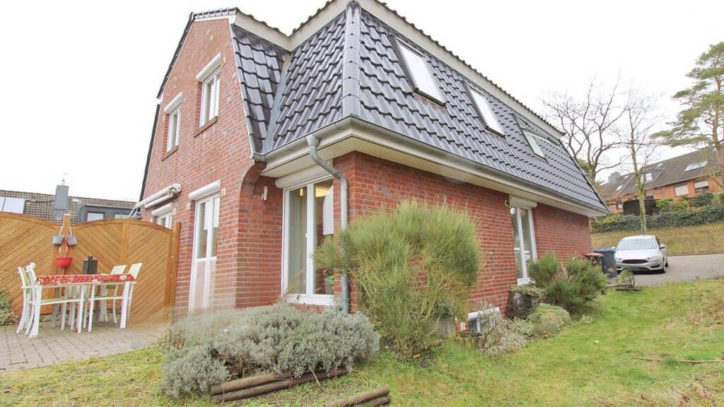 Doppelhaushälfte zur Miete 1.600 € 4 Zimmer 96,4 m² 230 m² Grundstück frei ab 01.05.2026 Neugraben-Fischbek Hamburg 21149