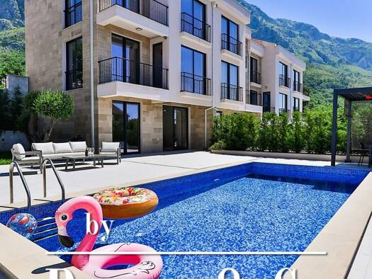 Haus zum Kauf 738.000 € 223 m² 379 m² Grundstück budva
