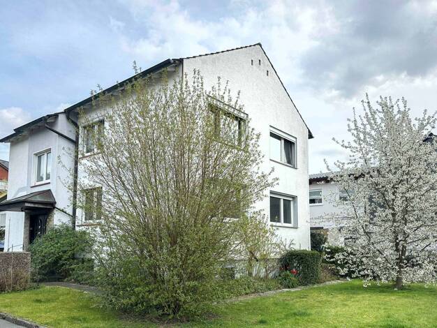 Mehrfamilienhaus zum Kauf als Kapitalanlage geeignet 599.000 € 9 Zimmer 217 m² 815,1 m² Grundstück Deusen Huckarde 44369