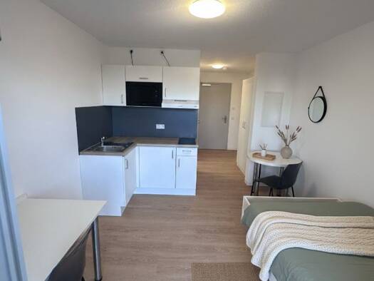 Studio zur Miete 549 € 1 Zimmer 22 m² Geschoss 3/5 frei ab 01.04.2026 Bahnhofstraße 43 Gleißbühl Nürnberg 90402