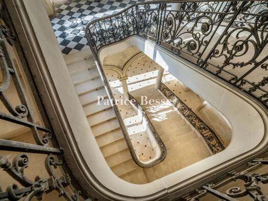 Schloss zum Kauf 3.300.000 € 20 Zimmer 2.400 m² 93.938 m² Grundstück Arnaud Bernard Toulouse 31000