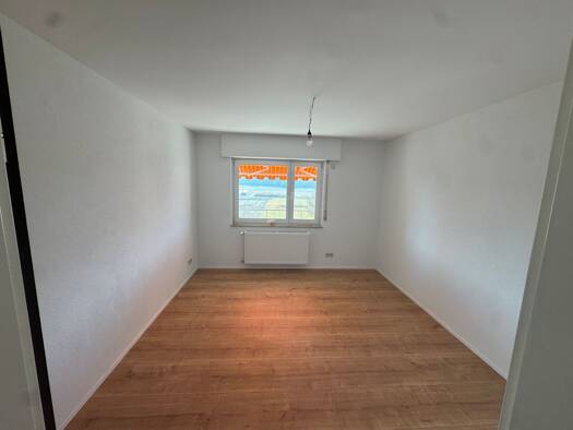 Wohnung zur Miete 420 € 4 Zimmer 14 m² Geschoss 1/2 frei ab sofort Geradstetten Remshalden 73630