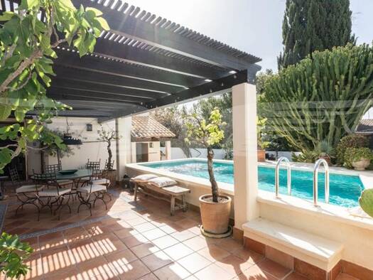 Einfamilienhaus zum Kauf - Erstbezug provisionsfrei 1.570.000 € 6 Zimmer 297 m² 200 m² Grundstück frei ab sofort l'Énova 07015