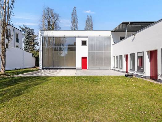 Villa zum Kauf 1.895.000 € 5,5 Zimmer 308 m² 900 m² Grundstück Westenviertel Regensburg 93049