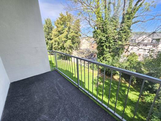 Wohnung zur Miete 275 € 3 Zimmer 78,1 m² 1. Geschoss Lutherstraße 19 Aue 08280