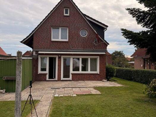 Einfamilienhaus zum Kauf 299.000 € 7 Zimmer 125 m² 656 m² Grundstück Esens 26427