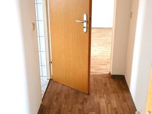 Wohnung zur Miete 354 € 3 Zimmer 57 m² Geschoss 5/5 frei ab sofort Magdeborner Straße 40 Borna Borna 04552