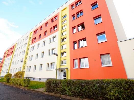 Wohnung zur Miete 350 € 3 Zimmer 58 m² EG Rosa-Luxemburg-Straße 17 Pößneck,Stadt Pößneck 07381