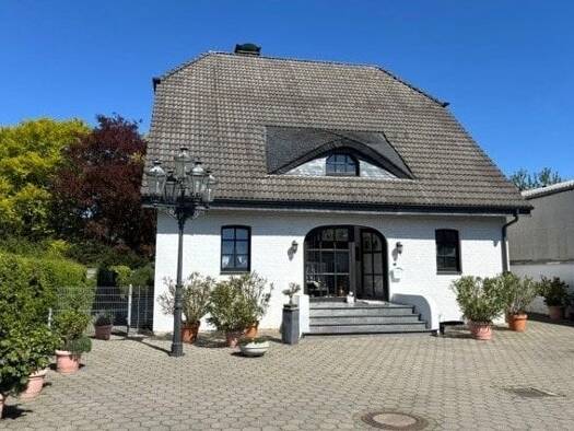 Sonstiges zum Kauf 845.000 € 6 Zimmer 225 m² 1.664 m² Grundstück Kempen Kempen 47906