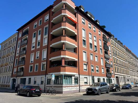 Wohnung zum Kauf 285.000 € 4 Zimmer 83,3 m² 4. Geschoss Reichpietschstraße 37 Reudnitz-Thonberg Südost 04317