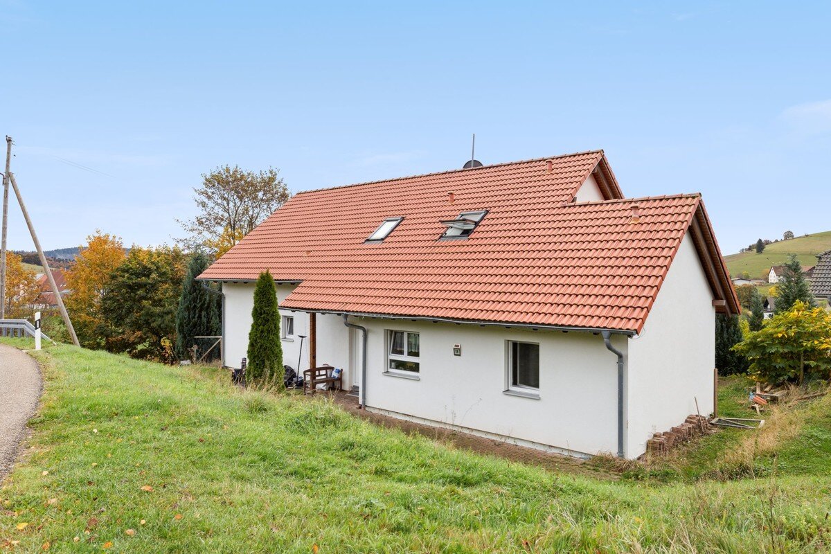 Einfamilienhaus zum Kauf 550.000 € 7 Zimmer 193 m²<br/>Wohnfläche 896 m²<br/>Grundstück Gersbach Schopfheim / Gersbach 79650