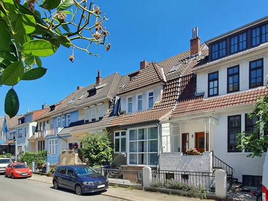 Reihenmittelhaus zum Kauf 650.000 € 8 Zimmer 172 m² 281 m² Grundstück Weidedamm West 28215