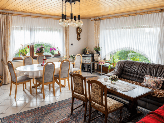 Mehrfamilienhaus zum Kauf 365.000 € 11 Zimmer 320 m² 1.158 m² Grundstück Rollshausen Lohra 35102