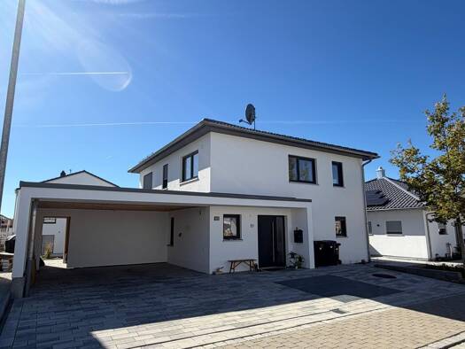Einfamilienhaus zur Miete 1.750 € 6 Zimmer 140 m² 383 m² Grundstück frei ab sofort Dürrlaustraße Hülben 72584