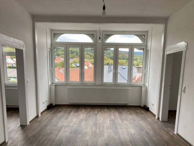 Wohnung zur Miete 968 € 4 Zimmer 116 m² 2. Geschoss Ludwig-Jahn-Straße 14 Zella-Mehlis 98544