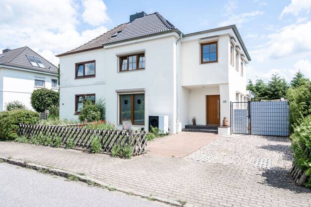 Doppelhaushälfte zum Kauf 755.000 € 6 Zimmer 132,5 m² 471 m² Grundstück Wedel 22880
