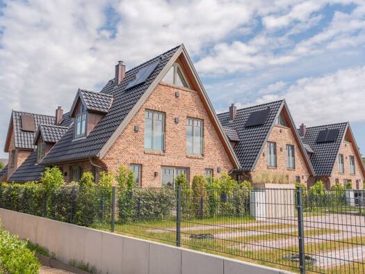 Reihenendhaus zum Kauf - Erstbezug 5.525.000 € 12 Zimmer 387 m² 923 m² Grundstück Tinnum Sylt 25980