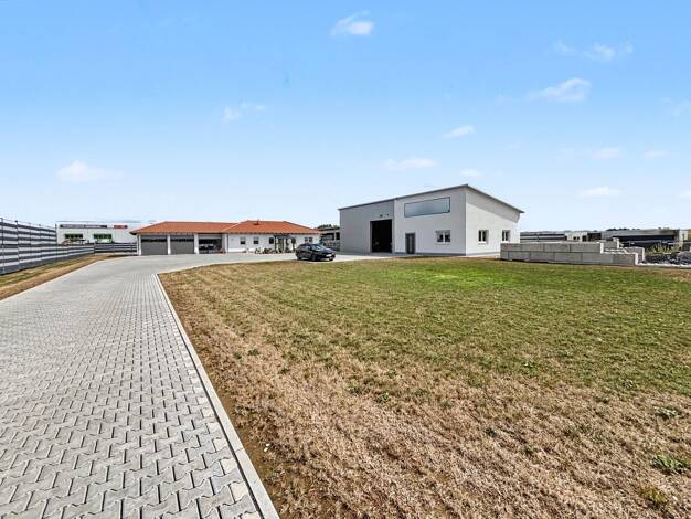 Bungalow zum Kauf 1.496.000 € 3 Zimmer 377,9 m² 2.929 m² Grundstück Roßdorf Amöneburg 35287