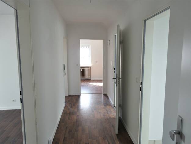 Wohnung zur Miete 550 € 2 Zimmer 50 m² Dachgeschoss Deggendorf Deggendorf 94469