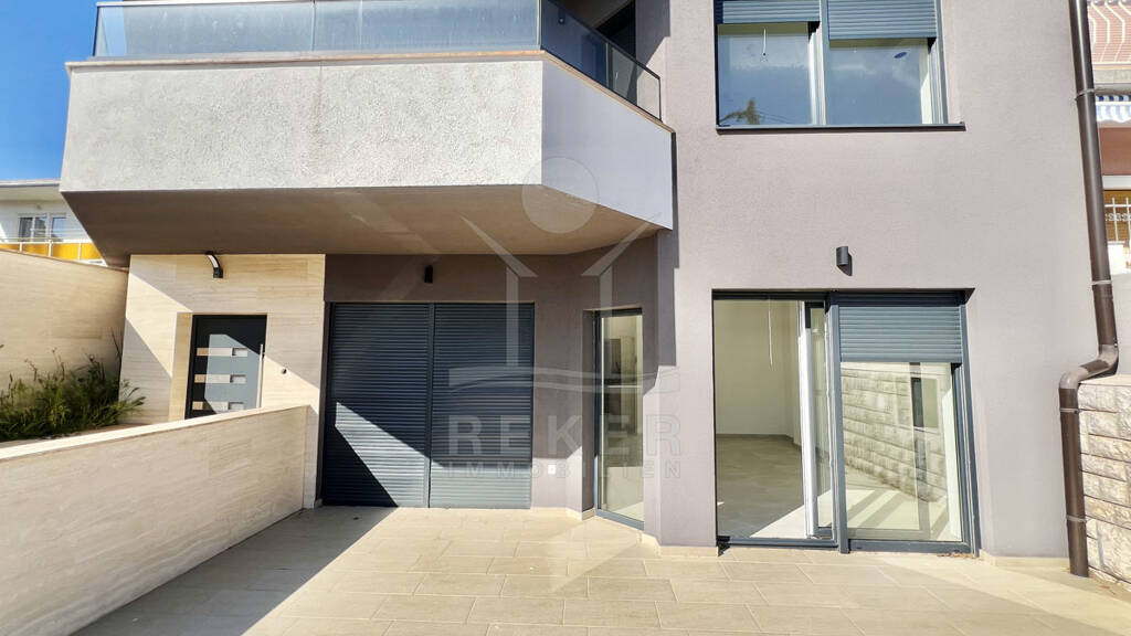 Wohnung zum Kauf - Erstbezug 270.000 € 3 Zimmer 71,5 m² EG Crikvenica 51260