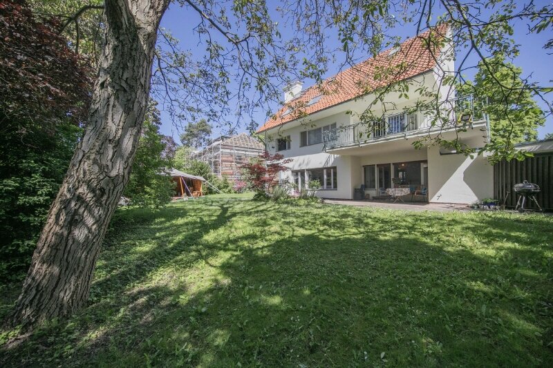 Einfamilienhaus zur Miete 4.500 € 8 Zimmer 300 m²<br/>Wohnfläche 1.000 m²<br/>Grundstück Kuckucksweg 6 Dahlem Berlin 14195