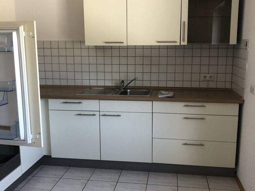 Wohnung zur Miete 950 € 3 Zimmer 81,6 m² 1. Geschoss frei ab 15.06.2026 Deggendorf 94469