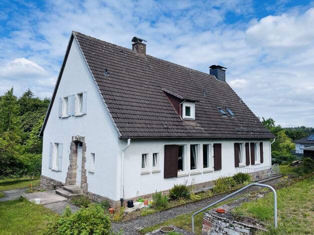 Einfamilienhaus zum Kauf 225.000 € 8 Zimmer 210 m² 1.713 m² Grundstück Gasterfeld Wolfhagen 34466