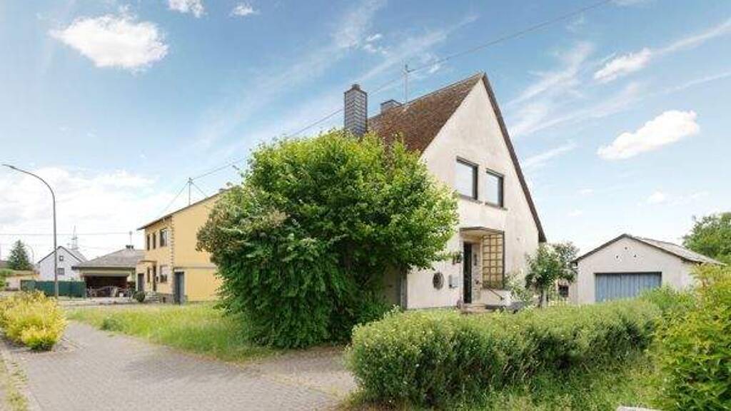 Einfamilienhaus zum Kauf 125.000 € 5 Zimmer 110 m² 755 m² Grundstück Beuren 56825