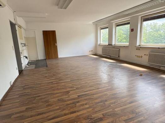 Laden zur Miete 1.128 € 188 m² Verkaufsfläche Dr.-Hans-Böckler-Str. 1 Aldenrade Duisburg 47179