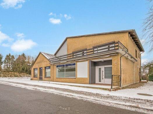 Mehrfamilienhaus zum Kauf 280.000 € 9 Zimmer 360 m² 1.205 m² Grundstück Rabel 24376