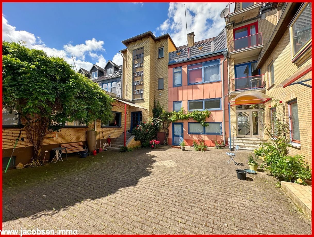 Haus zum Kauf 680.000 € 14 Zimmer 476 m²<br/>Wohnfläche 1.801 m²<br/>Grundstück Bruno-Lorenzen-Schule Schleswig 24837