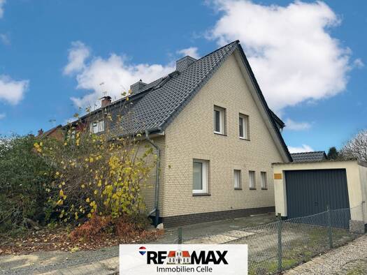 Doppelhaushälfte zum Kauf 225.000 € 6 Zimmer 104 m² 817 m² Grundstück Scheuen Celle 29229