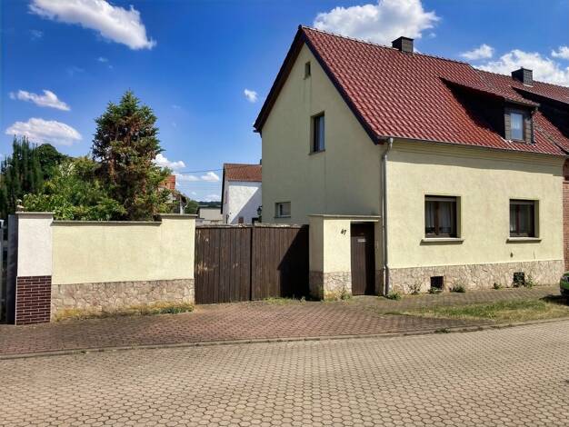 Einfamilienhaus zum Kauf 98.000 € 4 Zimmer 100 m² 485 m² Grundstück frei ab sofort Allstedt Allstedt 06542