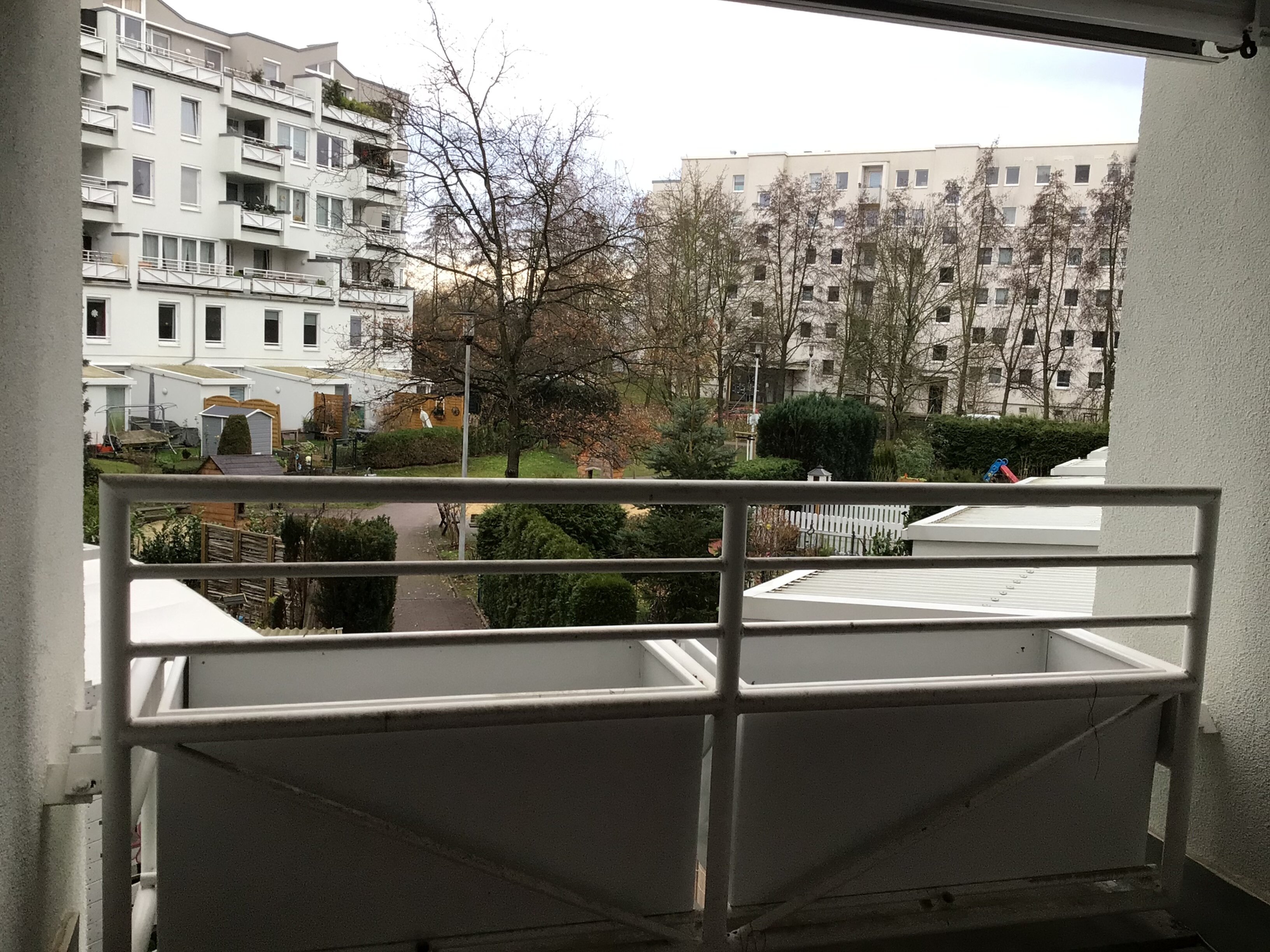 Wohnung zur Miete 738 € 3 Zimmer 85 m²<br/>Wohnfläche 1.<br/>Geschoss ab sofort<br/>Verfügbarkeit Sagarder Weg 4 Klotzsche (Selliner Str.) Dresden 01109