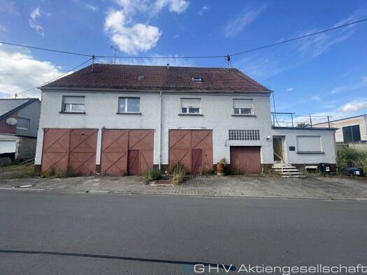 Haus zum Kauf 59.000 € 8 Zimmer 244 m² 1.595 m² Grundstück Wilhelmstraße 10 Haupersweiler Freisen 66629