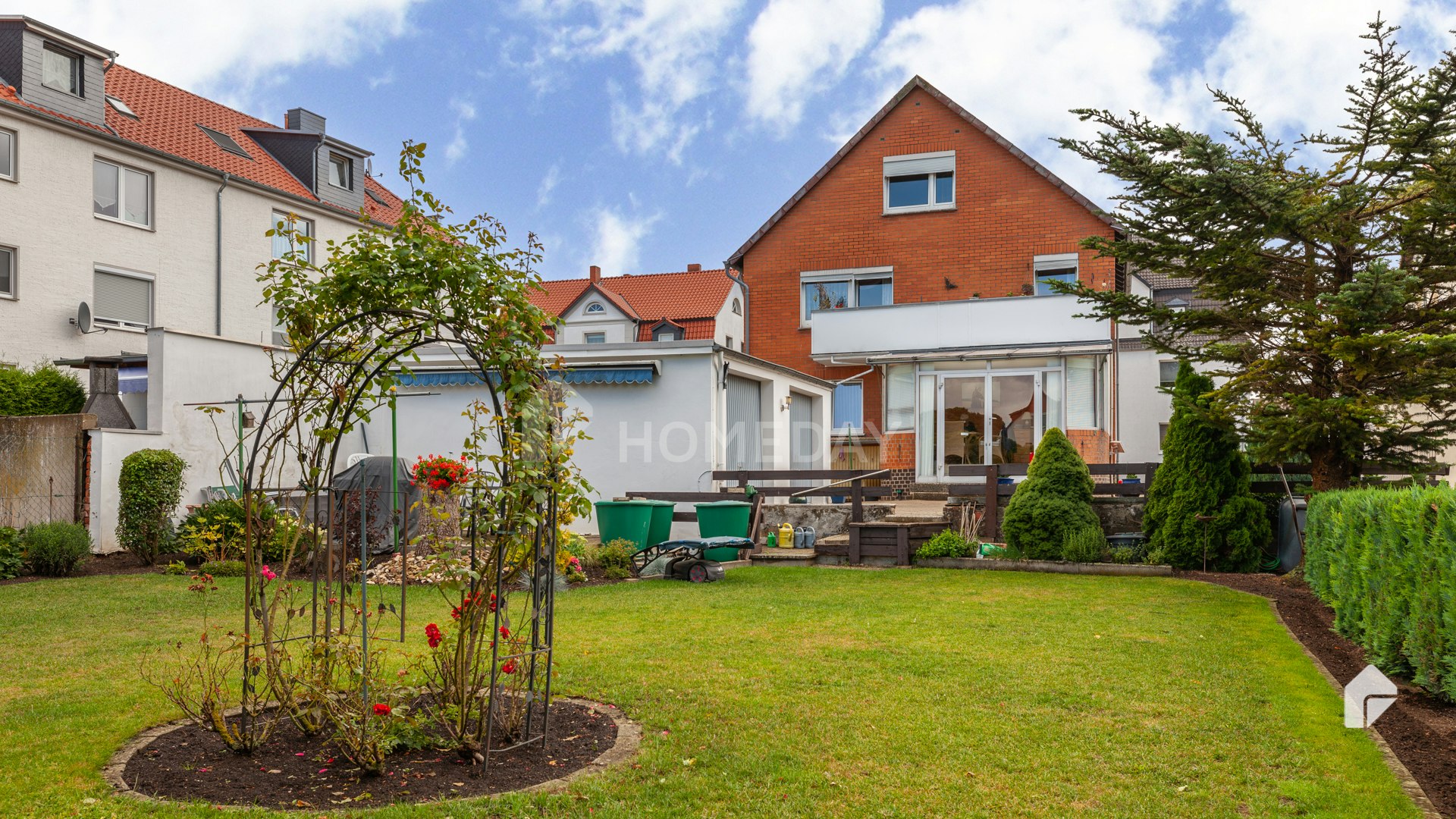 Mehrfamilienhaus zum Kauf 340.000 € 7 Zimmer 200,5 m²<br/>Wohnfläche 699 m²<br/>Grundstück Gronau Gronau 31028