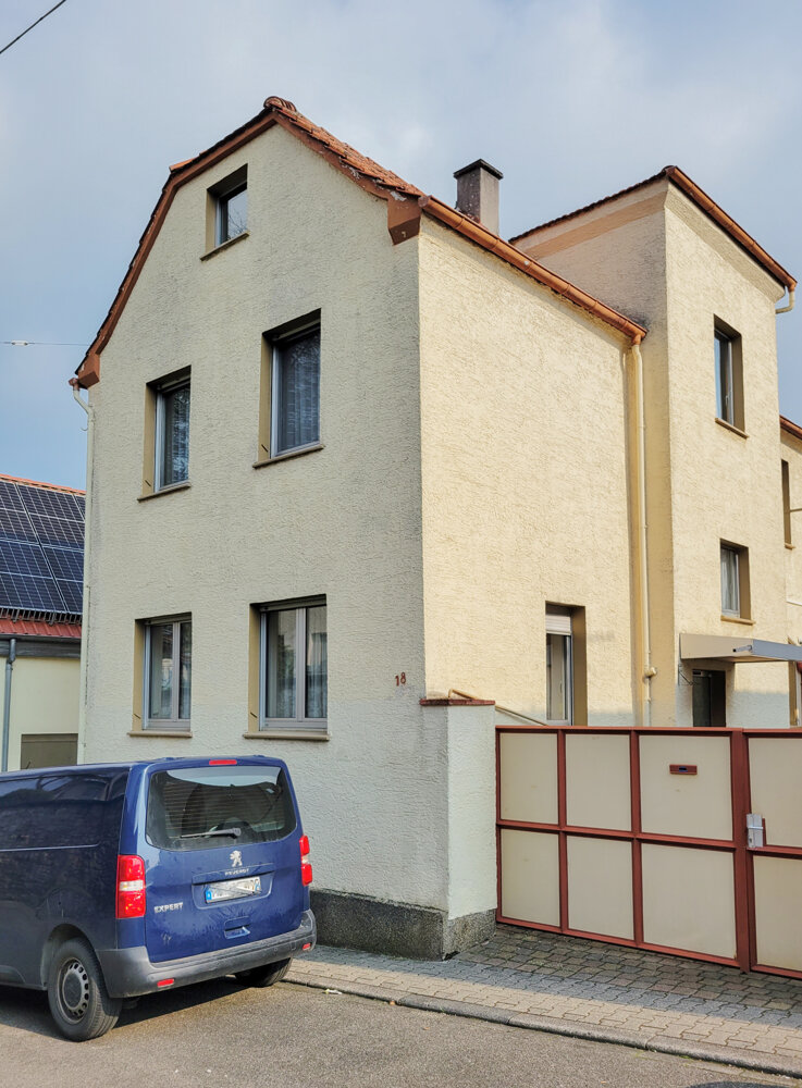 Mehrfamilienhaus zum Kauf 500.000 € 8 Zimmer 228 m²<br/>Wohnfläche 392 m²<br/>Grundstück Finthen Mainz / Finthen 55126