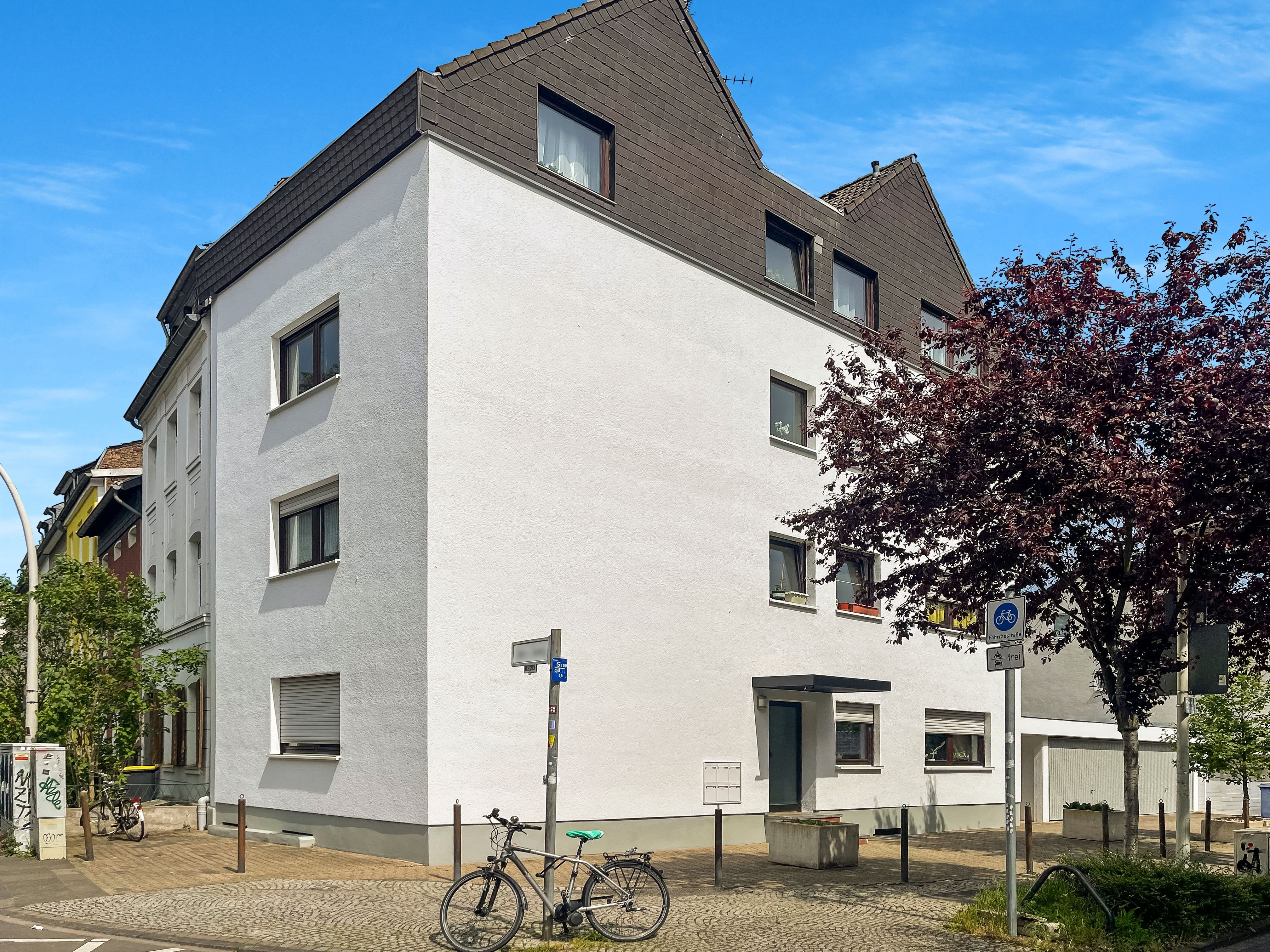 Mehrfamilienhaus zum Kauf 1.150.000 € 8 Zimmer 240 m²<br/>Wohnfläche 271 m²<br/>Grundstück Kessenich Bonn 53129