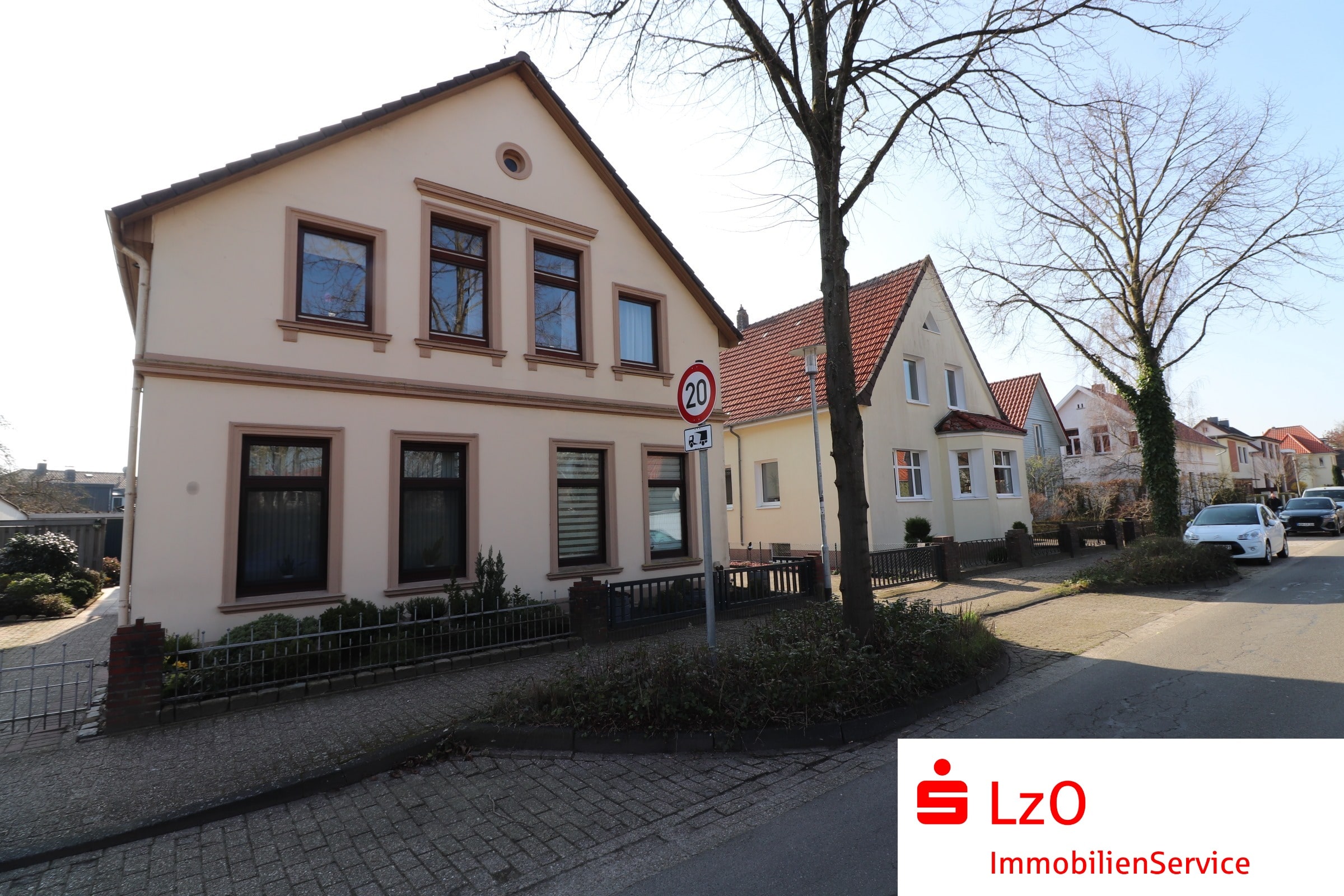 Doppelhaushälfte zum Kauf 249.000 € 4 Zimmer 160 m²<br/>Wohnfläche 333 m²<br/>Grundstück Nedderend Oldenburg 26121